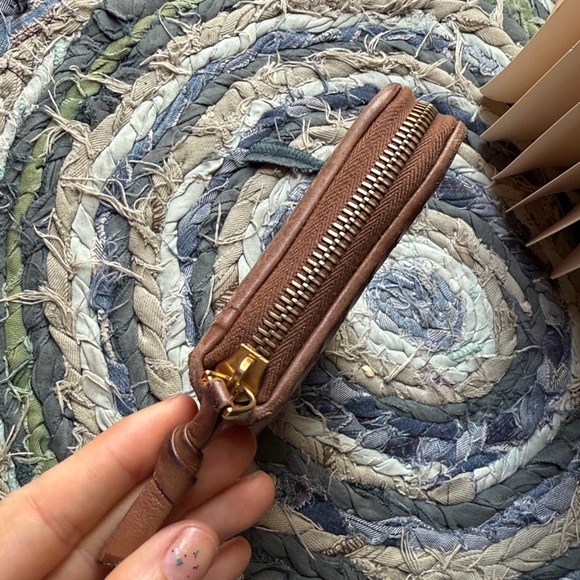 Bottega Veneta Brown Woven Leather Wallet Intrecciato - Picture 4 of 16